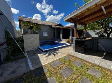 Casa de 2 quartos, Peruíbe · Casa com 2 quartos e piscina em Peruíbe - R$ 450.000,00.