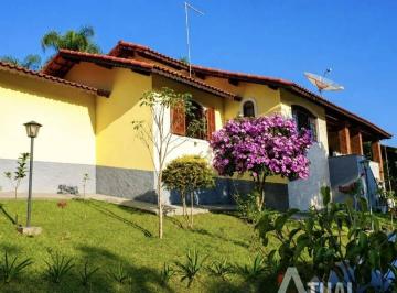 Casa · 165m² · 3 Quartos · 2 Vagas · CASA A VENDA EM CONDOMINIO COM PORTARIA 24 HORAS EM TERRA PRETA.