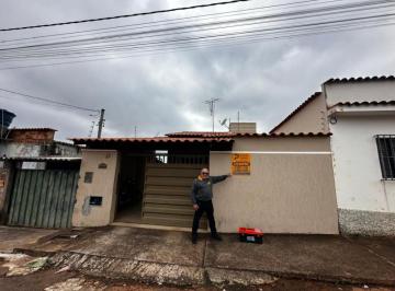 Imagem 1 · Casa para venda em Centro, Nepomuceno