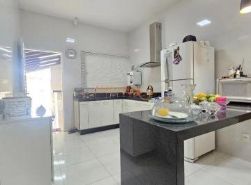 Imagem 1 · Casa para venda em Santiago, Araguari