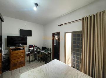 Imagem 1 · Casa para venda em Centro, Araguari