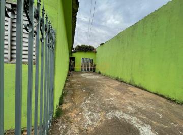 Imagem 1 · Casa para venda em Centro, Araguari