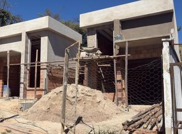 Imagem 1 · Casa para venda em Centro, Sarzedo