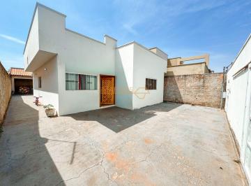 Imagem 1 · Casa para venda em Centro, Araguari