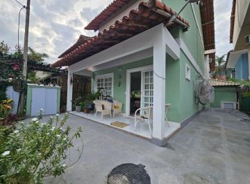 Casa de 4 quartos, Rio de Janeiro · Linda casa legalizada condomínio fechado 4 quartos 3 suítes mais sótão à venda em Vargem Pequena