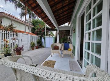 Casa de 4 quartos, Rio de Janeiro · Linda casa legalizada condomínio fechado 4 quartos 3 suítes mais sótão à venda em Vargem Pequena