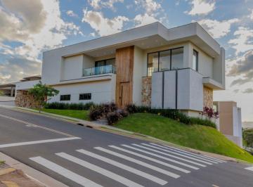 Casa de 4 quartos, Atibaia · Sobrado à venda com 4 suítes e piscina no condomínio Reserva São Nicolau