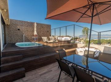 Apartamento · 356m² · 6 Quartos · 3 Vagas · Cobertura para venda em Jardim Guanabara de 356.00m² com 6 Quartos, 4 Suites e 3 Garagens