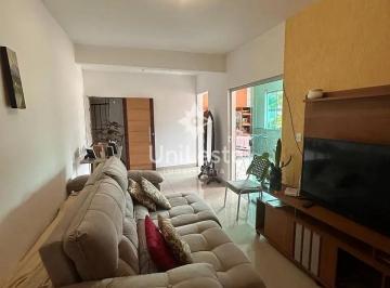 Casa de 4 quartos, Belo Horizonte · Casa para venda em Taquaril de 220.00m² com 4 Quartos, 1 Suite e 4 Garagens
