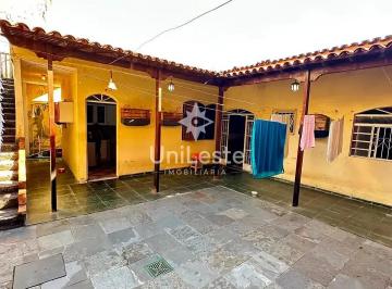 Casa · 360m² · 2 Quartos · 2 Vagas · Casa para venda em Ouro Minas de 360.00m² com 2 Quartos e 2 Garagens