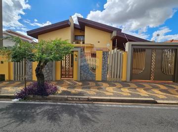 Casa · 130m² · 3 Quartos · 4 Vagas · Casa para venda em Jardim Centenário de 130.00m² com 3 Quartos, 1 Suite e 4 Garagens