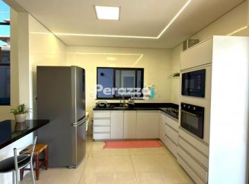 Casa · 800m² · 3 Quartos · 2 Vagas · Jardim Botânico III | Casa 3 Quartos sendo 1 Suíte | 800m² | Oportunidade Única R$ 1.490.000,00