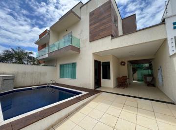Casa de 3 quartos, Peruíbe · Casa com piscina e 3 quartos em Peruíbe - R$ 620.000,00.
