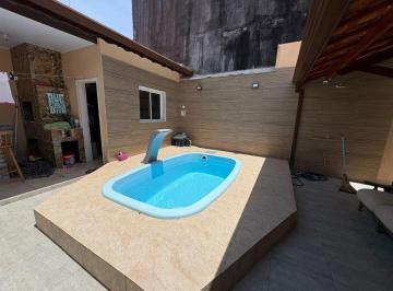 Casa de 4 quartos, Peruíbe · Casa na praia com 4 quartos e área gourmet em Peruíbe.