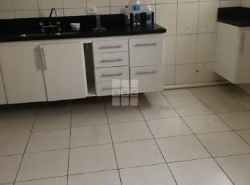 Casa · 3 Quartos · 4 Vagas · Casa térrea na região da Chácara Santo Antônio com aproximadamente 230 metros