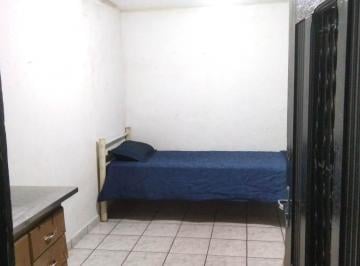 Casa de 1 quarto, Guarulhos · ALUGO CASA PARA MOÇA R$ 450,00 ( Whatsapp 11 97728-5209 )