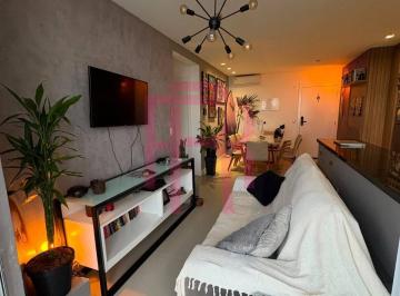 Apartamento · 2 Quartos · 2 Vagas · Apartamento mobiliado para locação na Praia Brava em Itajaí.