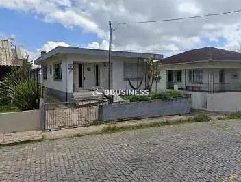 06294258-10eb-4663-b33e-5f033febefbe1785259383059.jpg · Casa à venda com 3 dormitórios, sendo 1 suíte, 3 vagas ,Petrópolis, Caxias do Sul, RS