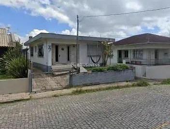 06294258-10eb-4663-b33e-5f033febefbe1785259383059.jpg · Casa à venda com 3 dormitórios, sendo 1 suíte, 3 vagas ,Petrópolis, Caxias do Sul, RS