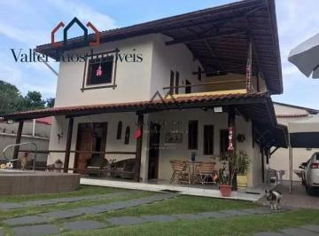 casa-a-venda-4-quartos-2-suites-4-vagas-600m-zona-norte-ilheus-ba1702388040562aoeqw.jpg · Casa para Venda em Ilhéus/BA - 4 Dorm. 250 m2 Área Útil