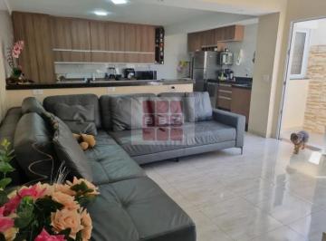 Foto 01 · Imperdível oportunidade de compra: Casa de 3 quartos com suíte e 2 vagas no Jard