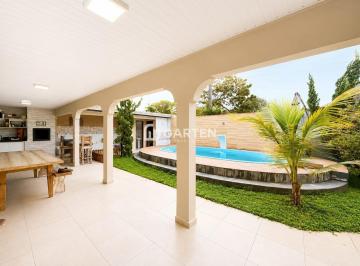 Casa · 168m² · 3 Quartos · 1 Vaga · Casa com piscina, 3 quartos, suite a 300 metros do mar