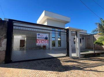 Casa · 450m² · 3 Quartos · 4 Vagas · VENDA | Casa, com 3 dormitórios em Jardim Oásis, Paranavaí