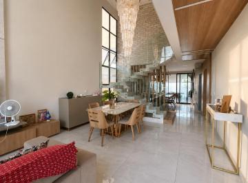 ee30fdb9-e019-4354-b4ed-337971bcd59b · Casa no condomínio Terras Alphaville 2 para venda com 4 quartos, sendo 4 suítes, 209m²