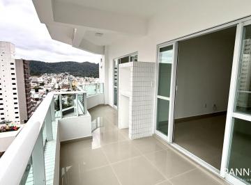 Apartamento · 93m² · 2 Quartos · 1 Vaga · Apartamento com sacada para Locação Anual no Centro de Balneário Camboriú-SC