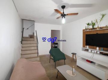 Casa · 80m² · 2 Quartos · 1 Vaga · Ótima casa próximo de mercados