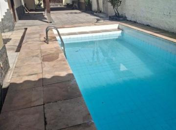 Casa · 280m² · 2 Quartos · 3 Vagas · Casa em Itaipu, Niterói/RJ de 280m² 2 quartos para locação R$ 3.800,00/mes