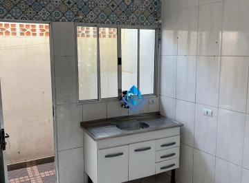Casa · 60m² · 2 Quartos · 1 Vaga · Casa em Eldorado, Diadema/SP de 0m² 2 quartos para locação R$ 1.100,00/mes