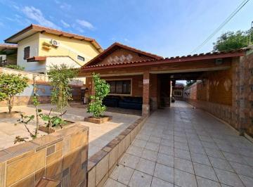 Casa · 130m² · 3 Quartos · 2 Vagas · Casa em Balneário Stella Maris, Peruíbe/SP de 130m² 3 quartos para locação R$ 3.000,00/mes
