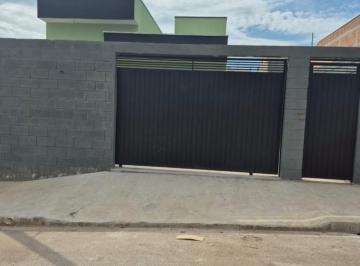 Casa · 180m² · 2 Quartos · 1 Vaga · Casa em Vila Santos, Caçapava/SP de 180m² 2 quartos à venda por R$ 370.000,00