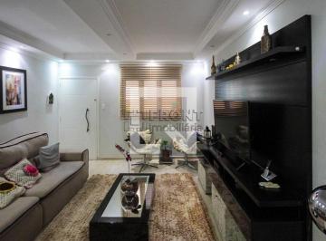 Localizada no bairro Quinta da Paineira, esta casa mobiliada oferece um espaço a · Casa à Venda - Vila Prudente, 3 Quartos, 257 m2