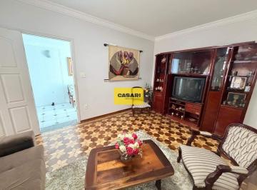 Casa · 254m² · 4 Quartos · 3 Vagas · Casa Térrea à Venda no Rudge Ramos com 254m² e 3 Vagas