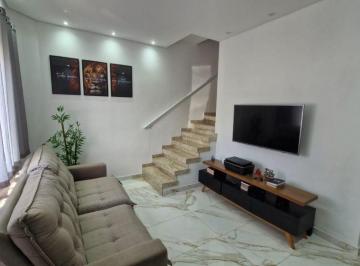 Casa · 75m² · 2 Quartos · 2 Vagas · Sobrado em Jardim Santa Helena, Poá/SP de 75m² 2 quartos à venda por R$ 560.000,00