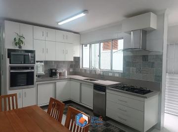 Casa · 240m² · 4 Quartos · 5 Vagas · Sobrado em Vila Basileia, São Paulo/SP de 240m² 4 quartos à venda por R$ 819.000,00