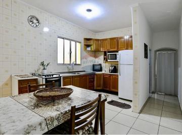 Casa · 220m² · 3 Quartos · 2 Vagas · Casa em Vila Vitória, Mogi das Cruzes/SP de 220m² 3 quartos à venda por R$ 568.200,00