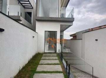 Casa · 158m² · 3 Quartos · 4 Vagas · Sobrado em Centro, Arujá/SP de 158m² 3 quartos à venda por R$ 830.000,00