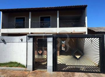 Casa · 300m² · 3 Quartos · Sobrado em Jardim Neman Sahyun, Londrina/PR de 300m² 3 quartos à venda por R$ 490.000,00