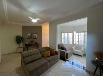 Casa · 245m² · 4 Quartos · 2 Vagas · Casa em Ipanema, Araçatuba/SP de 245m² 4 quartos à venda por R$ 560.000,00