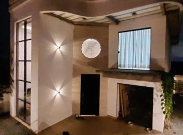 Casa · 285m² · 2 Quartos · 2 Vagas · Casa em Espinheiros, Itajaí/SC de 285m² 2 quartos à venda por R$ 820.000,00