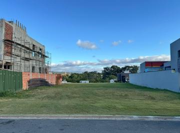 Terreno · 490m² · Terreno em Alphaville Nova Esplanada 3, Votorantim/SP de 490m² à venda por R$ 820.200,00