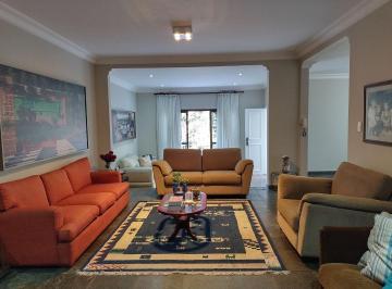 Casa · 343m² · 4 Quartos · 2 Vagas · Casa em Jardim Semiramis, Cotia/SP de 343m² 4 quartos à venda por R$ 830.000,00