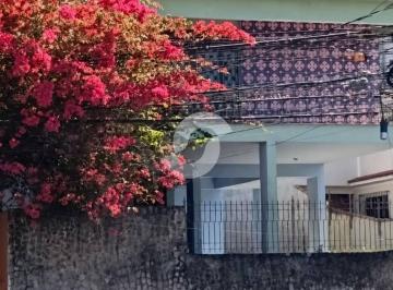Casa · 245m² · 4 Quartos · 4 Vagas · Casa em Badu, Niterói/RJ de 245m² 4 quartos à venda por R$ 750.000,00