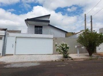 Casa · 265m² · 3 Quartos · 2 Vagas · Casa em Jardim Florença, Marília/SP de 265m² 3 quartos à venda por R$ 820.000,00