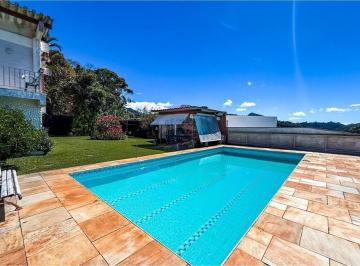 Casa · 448m² · 4 Quartos · 4 Vagas · Casa em Golfe, Teresópolis/RJ de 448m² 4 quartos à venda por R$ 1.390.000,00