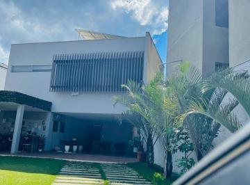 Casa · 200m² · 4 Quartos · 7 Vagas · Casa em Bethânia, Ipatinga/MG de 200m² 4 quartos à venda por R$ 1.350.000,00