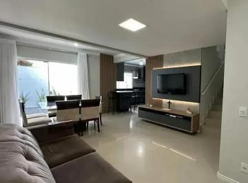 Casa · 181m² · 3 Quartos · 3 Vagas · Sobrado em Centro, Jaraguá do Sul/SC de 181m² 3 quartos à venda por R$ 1.390.000,00